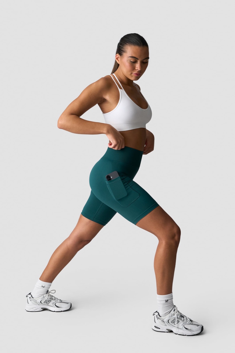 Holster Damen — High-Waist Biker-Shorts mit Handytasche