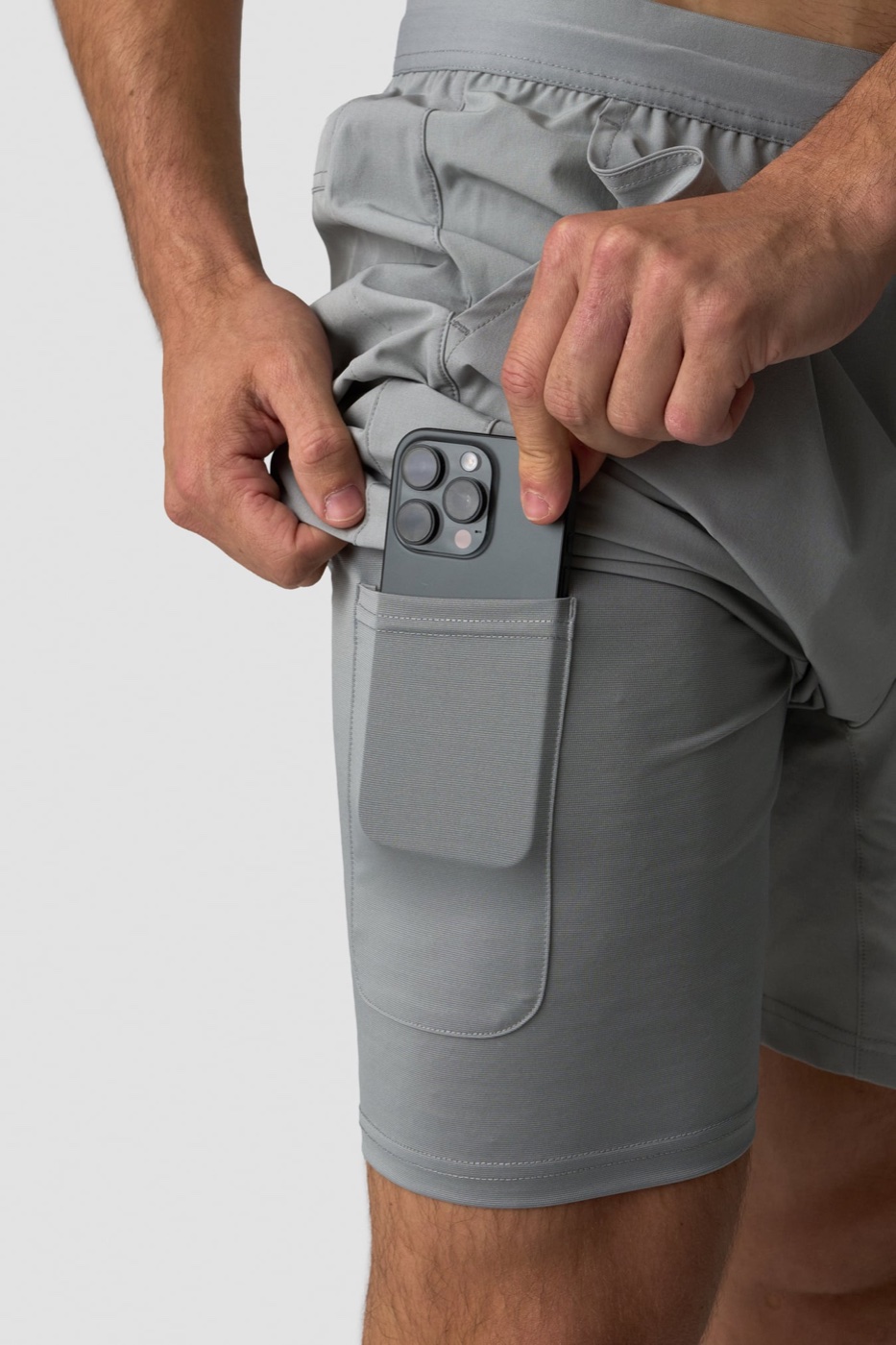 Holster Herren — 2-in-1 Trainings-Shorts mit Handytasche